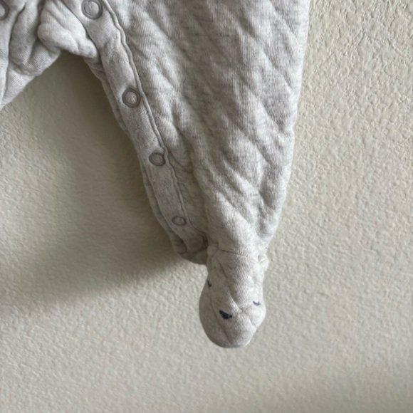 Carter's Quilted Light Gray Kimono Footie  3M - Picture 3 of 3